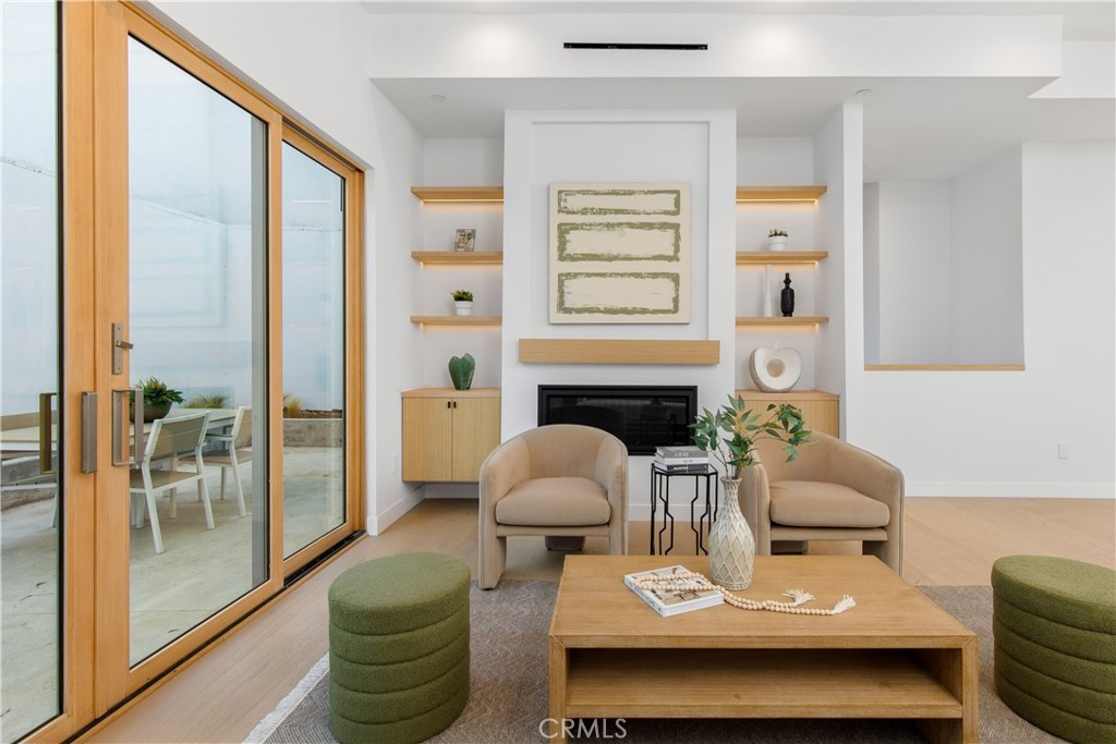 Properties 3 2456 Loy Lane