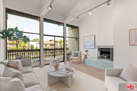 9323 N Marina Pacifica Drive Long Beach CA 90803