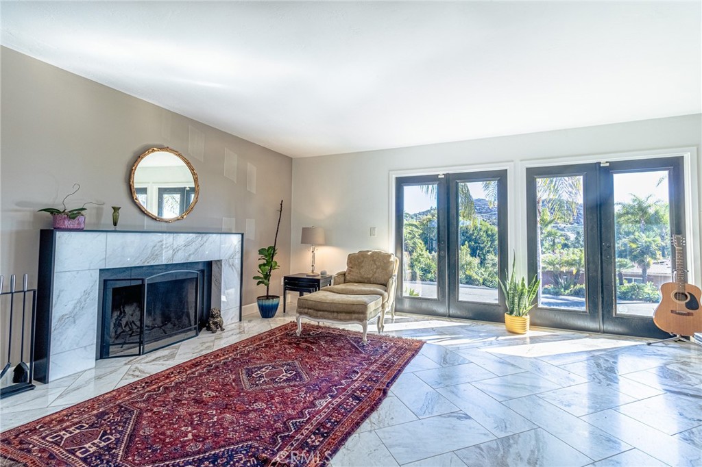 3342 Silver Oak Lane