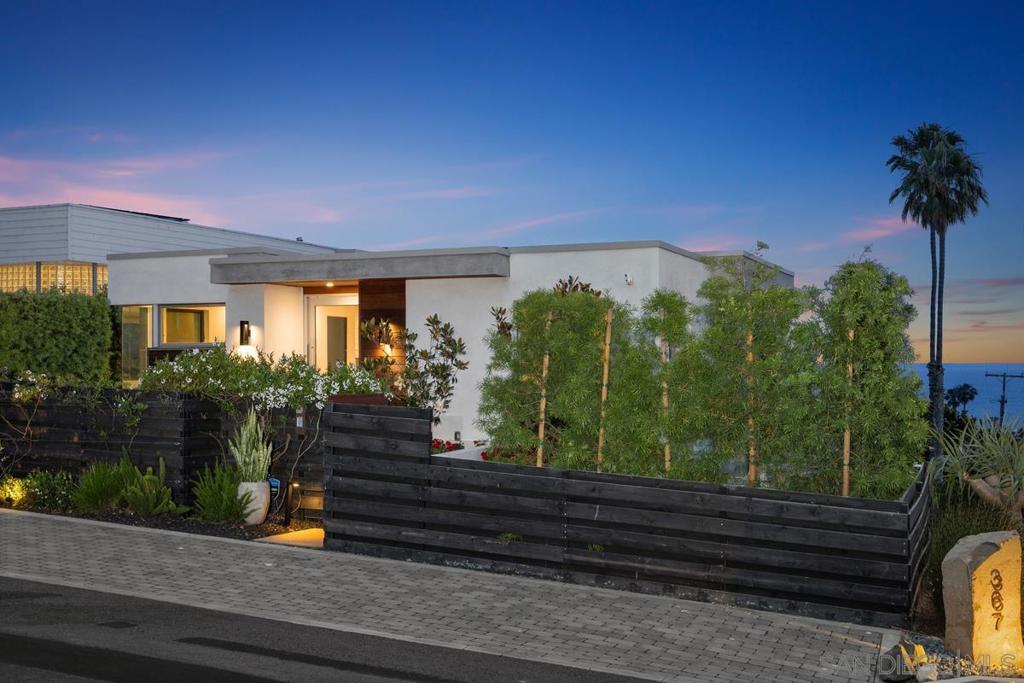 367 LIVERPOOL DR
