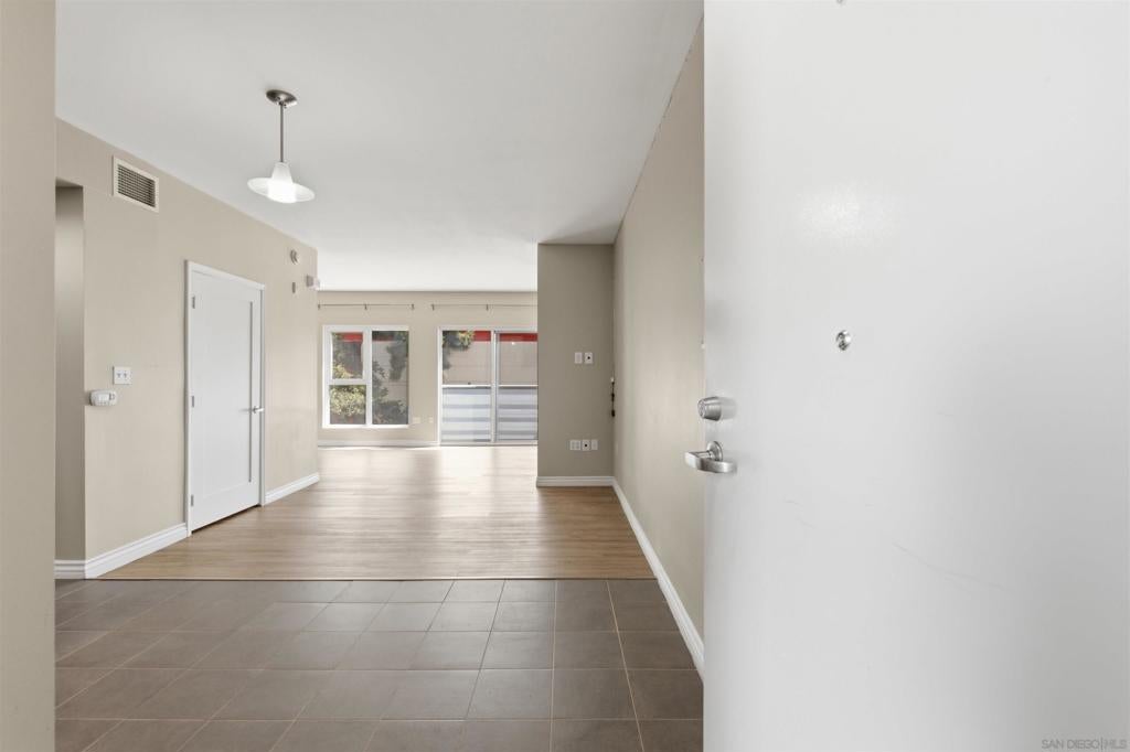 550 15th St. 207
