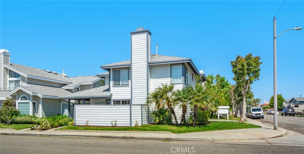 245 Palmer St.