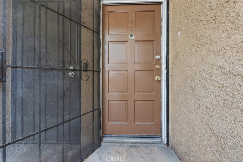 1001 W Macarthur 110