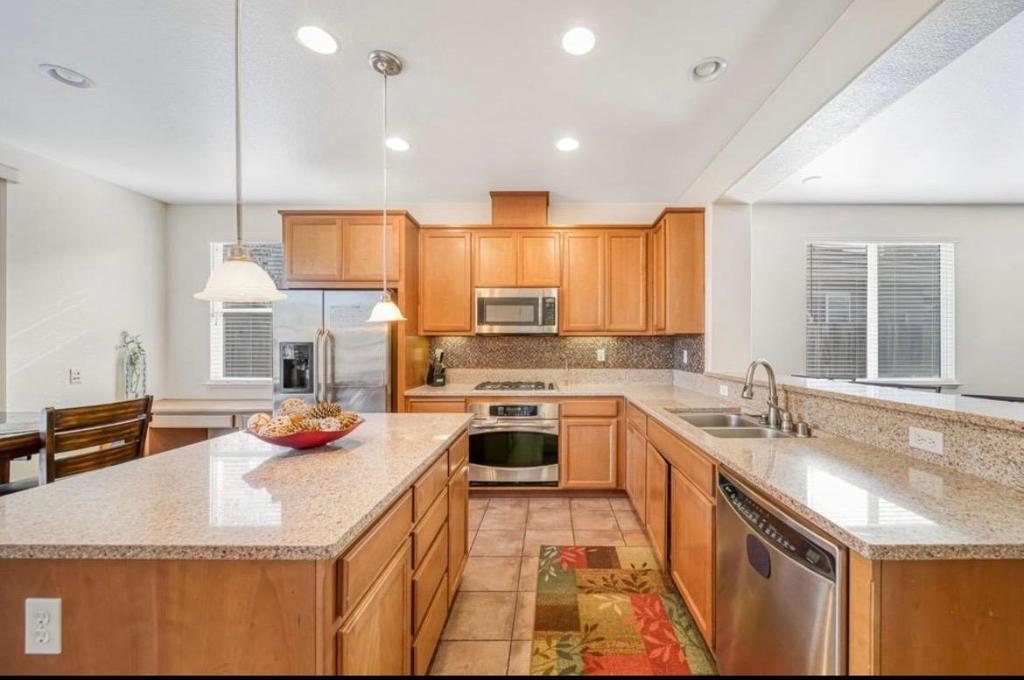1648 Bermuda Lane