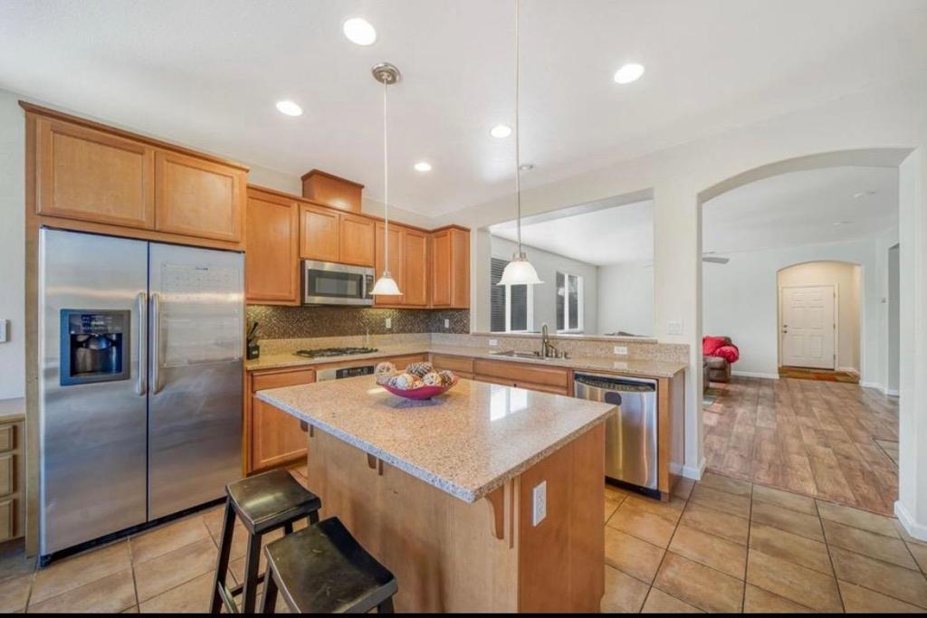 1648 Bermuda Lane