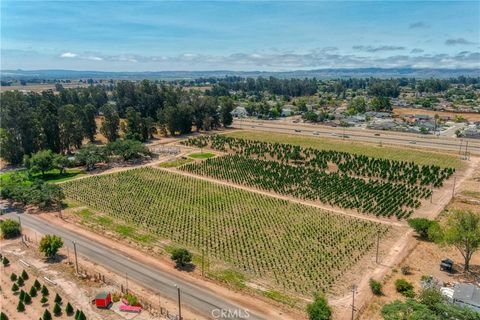 Tiny photo for 424 Bermuda Place, Nipomo, CA 93444 (MLS # PI25188237)