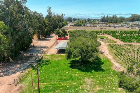 Tiny photo for 424 Bermuda Place, Nipomo, CA 93444 (MLS # PI25188237)
