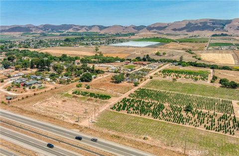Tiny photo for 424 Bermuda Place, Nipomo, CA 93444 (MLS # PI25188237)