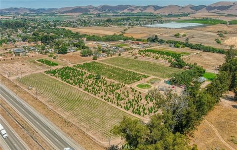 Tiny photo for 424 Bermuda Place, Nipomo, CA 93444 (MLS # PI25188237)