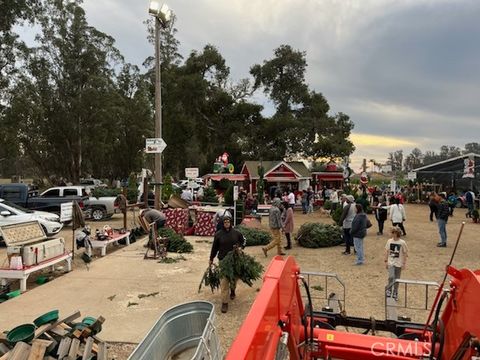 Tiny photo for 424 Bermuda Place, Nipomo, CA 93444 (MLS # PI25188237)