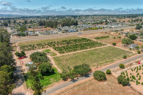 Tiny photo for 424 Bermuda Place, Nipomo, CA 93444 (MLS # PI25188237)