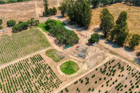 Tiny photo for 424 Bermuda Place, Nipomo, CA 93444 (MLS # PI25188237)