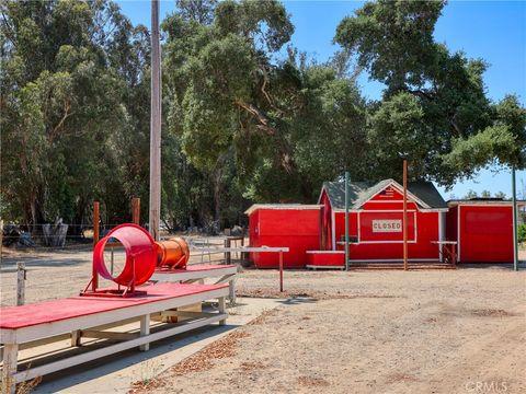 Tiny photo for 424 Bermuda Place, Nipomo, CA 93444 (MLS # PI25188237)