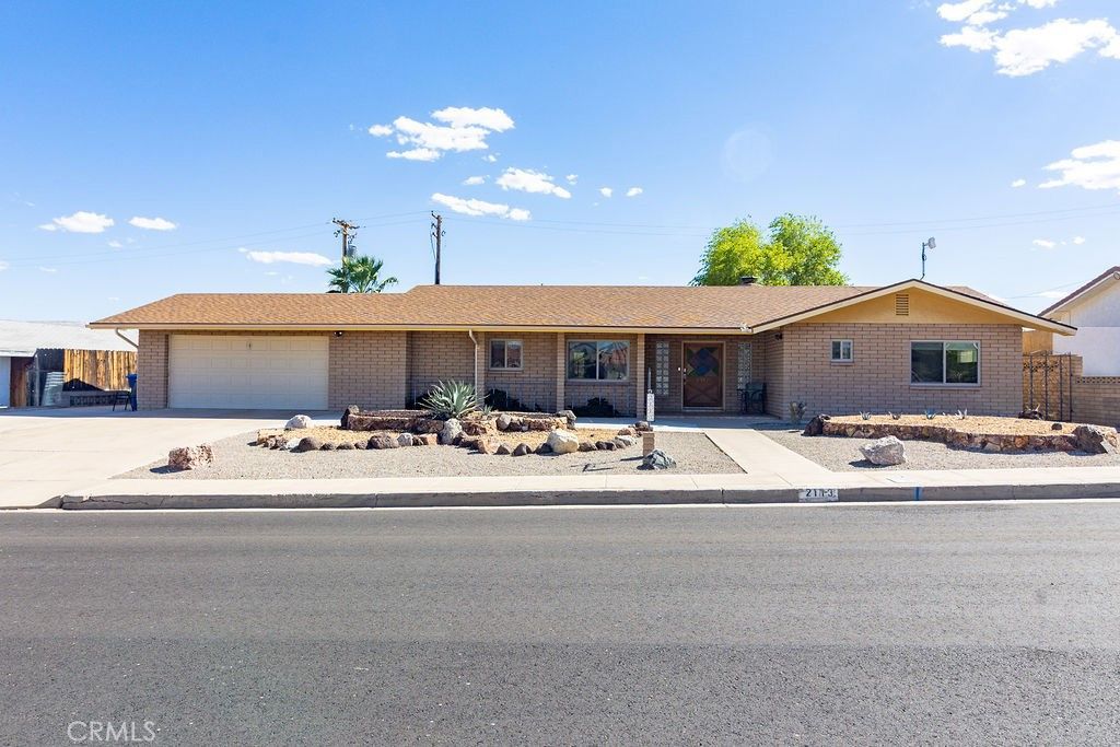 Photo of 2113 Lillyhill Dr, Needles, CA 92363 (MLS # JT26072436)