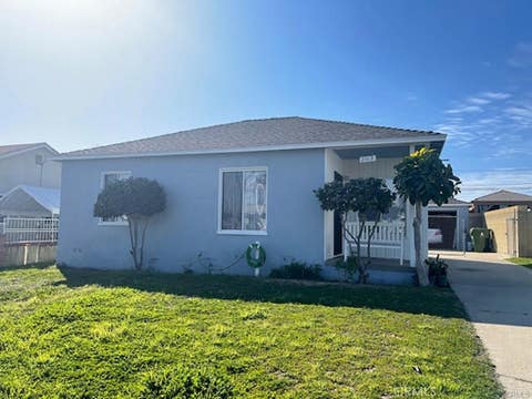 Photo of 21119 La Salle AVE, Los Angeles, CA 90501 (MLS # SB26184932)
