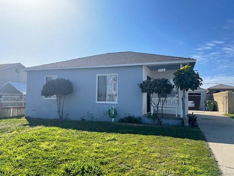 Photo of 21119 La Salle AVE, Los Angeles, CA 90501 (MLS # SB26184932)