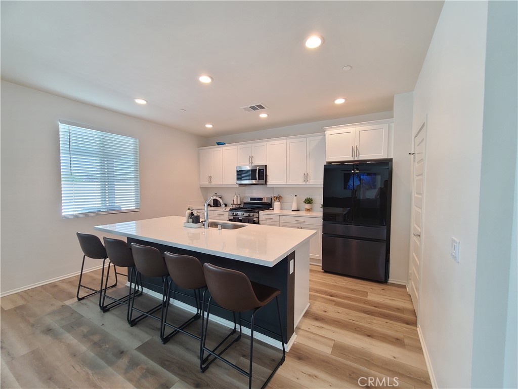 12913 Tehachapi Street