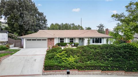 Photo of 35 Calle Escalon, Camarillo, CA 93010 (MLS # PW26108203)