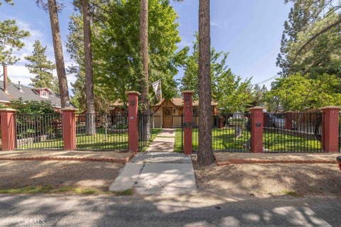 Photo of 500 E Meadow LN, Big Bear City, CA 92314 (MLS # IG26178769)