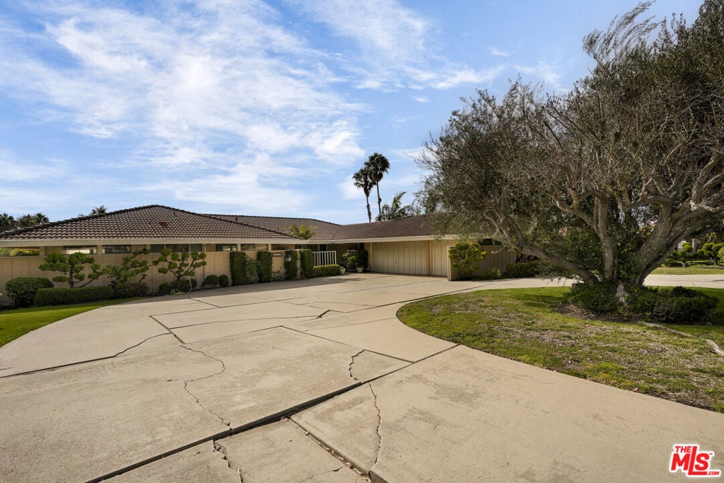 29917 Avenida Anillo