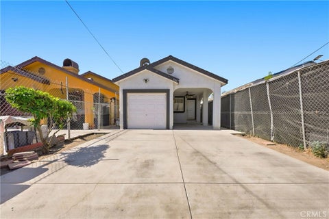 Photo of 2414 Santa Ana Boulevard S, Los Angeles, CA 90059 (MLS # DW26174599)