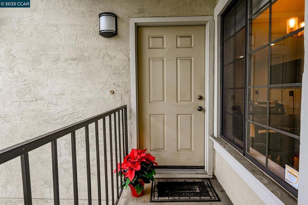 Properties 2 3048 Fostoria Cir