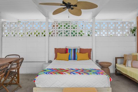 Tiny photo for 633 S Canon Drive, Palm Springs, CA 92264 (MLS # 219134711PS)