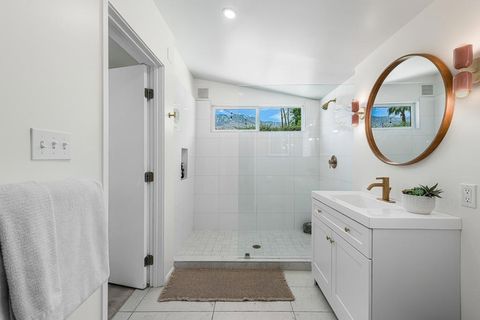 Tiny photo for 633 S Canon Drive, Palm Springs, CA 92264 (MLS # 219134711PS)
