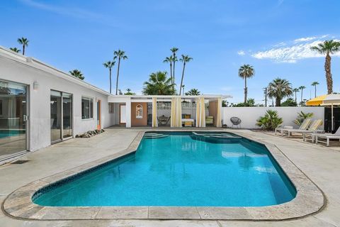 Tiny photo for 633 S Canon Drive, Palm Springs, CA 92264 (MLS # 219134711PS)