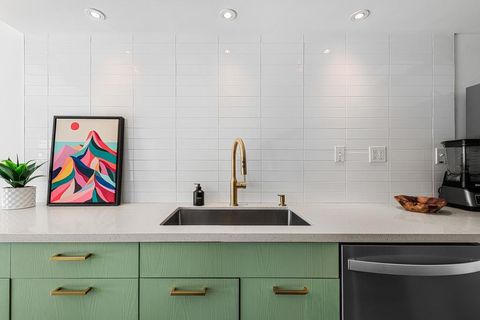 Tiny photo for 633 S Canon Drive, Palm Springs, CA 92264 (MLS # 219134711PS)