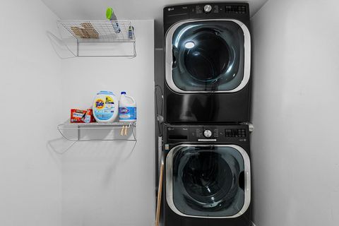 Tiny photo for 633 S Canon Drive, Palm Springs, CA 92264 (MLS # 219134711PS)