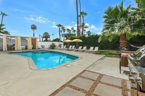 Tiny photo for 633 S Canon Drive, Palm Springs, CA 92264 (MLS # 219134711PS)