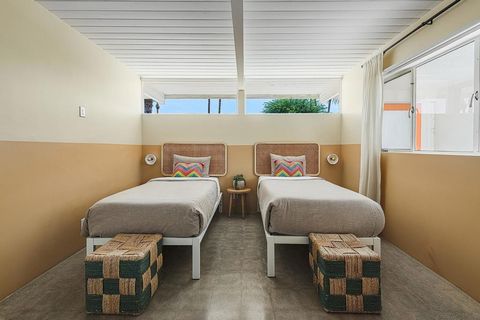 Tiny photo for 633 S Canon Drive, Palm Springs, CA 92264 (MLS # 219134711PS)