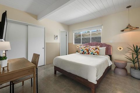 Tiny photo for 633 S Canon Drive, Palm Springs, CA 92264 (MLS # 219134711PS)