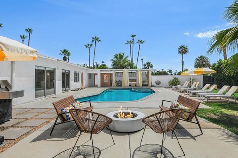Tiny photo for 633 S Canon Drive, Palm Springs, CA 92264 (MLS # 219134711PS)