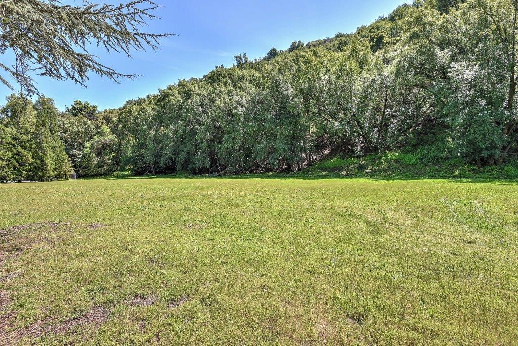 listing includes APN 351-37-015 for a total of 2 parcels and 2+acres