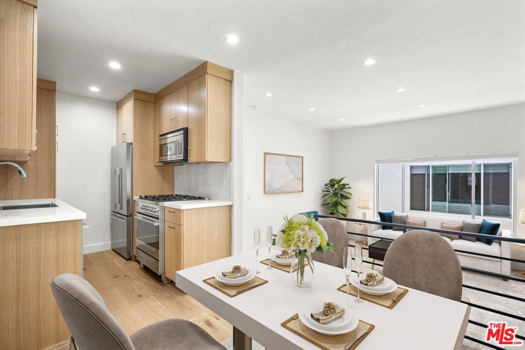 Photo of 837 11th Street #7, Santa Monica, CA 90403 (MLS # 25591271)