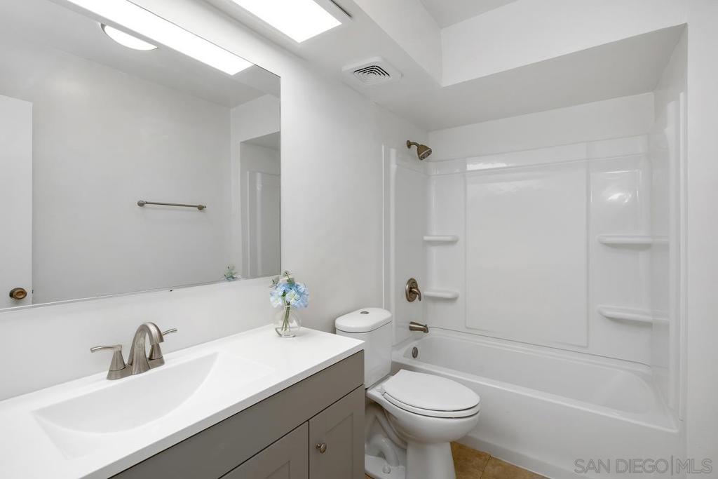 La Jolla - Residential Lease