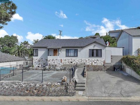 Photo of 117 Jordan St St, Vallejo, CA 94591 (MLS # 41131344)