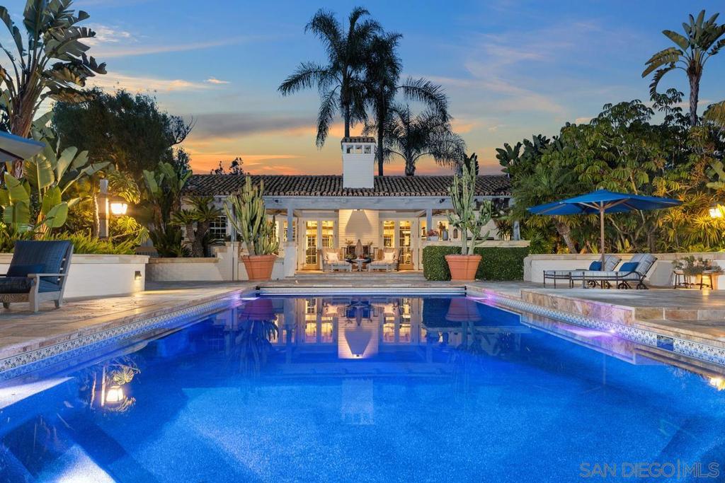 16337 Los Arboles