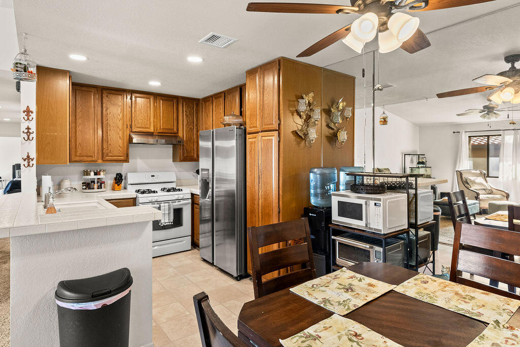 Cathedral Springs - Residential