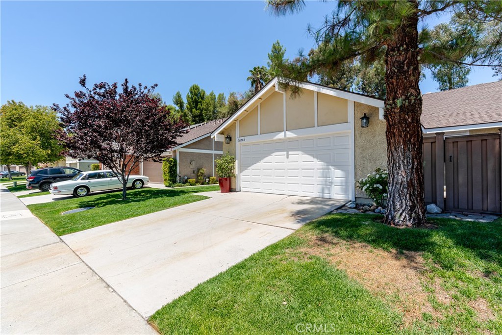 Stunning Turn Key Single Level home. Open Concept and lovely hardwood floors throughout. Welcome to 16743 Highfalls St., This beautiful community offers lots of amenities. Pool, Spa, Tennis Courts and Basketball court are just some of the lovely features and amenities. The Private low maintenance back yard to great for weekend BBQ's. Huge Sliding doors offer an inviting and bright living room and kitchen area. Easy access to shops and 14 fwy near by. Updated doors and windows with a newer high efficiency HVAC system.