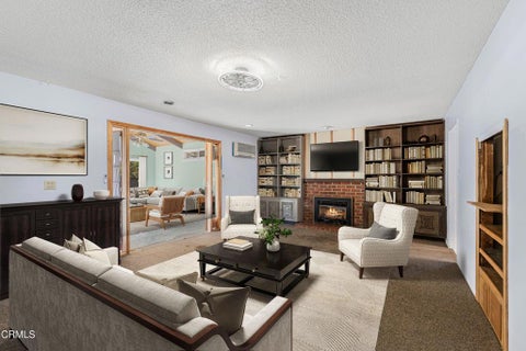 Tiny photo for 243 Pajaro AVE, Ventura, CA 93004 (MLS # V1-38775)