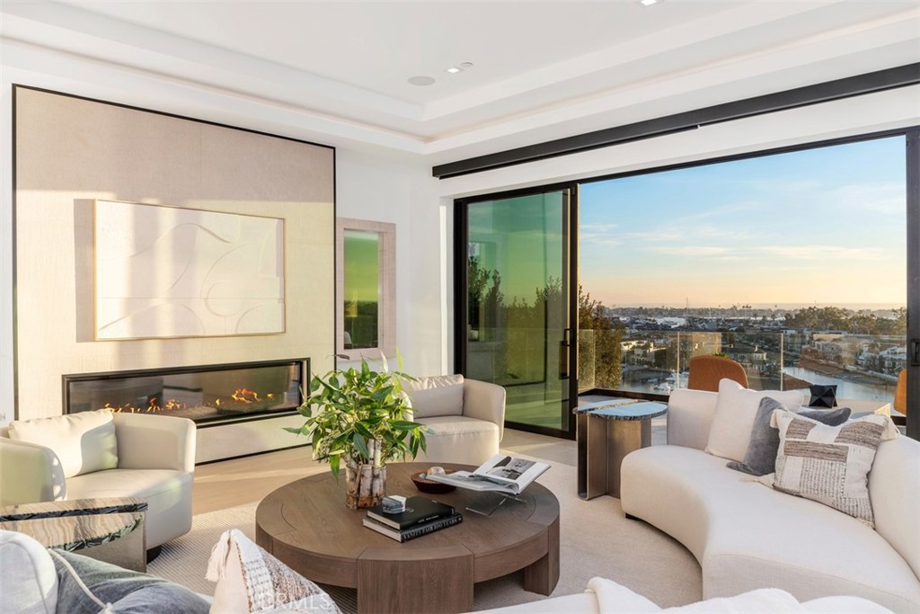 Irvine Terrace (IRVT) - Residential Lease