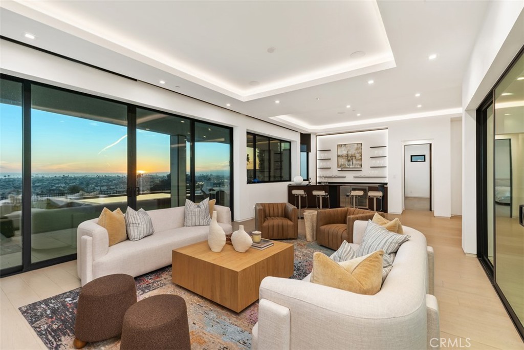 Irvine Terrace (IRVT) - Residential Lease
