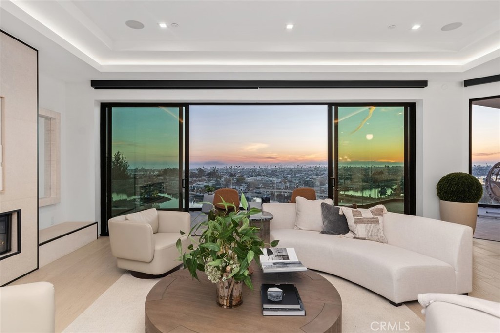 Irvine Terrace (IRVT) - Residential Lease