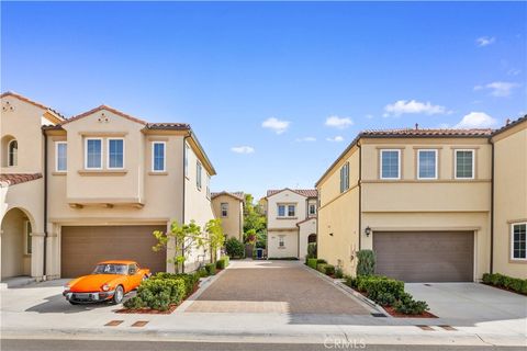 20611 W Chestnut Circle Porter Ranch CA 91326
