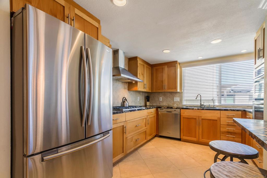 Mission Beach - Residential Income