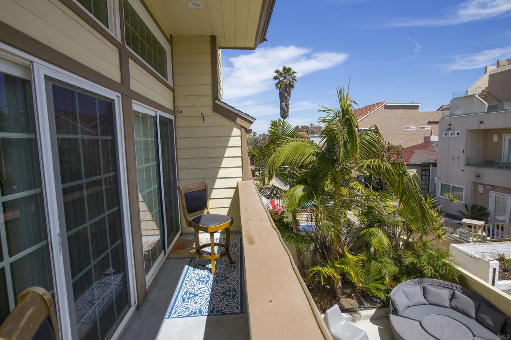 Mission Beach - Residential Income