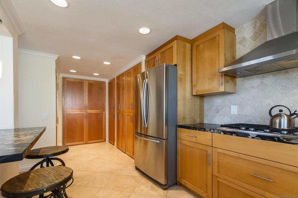 Mission Beach - Residential Income